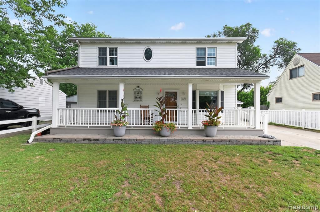 1120 Redleaf Lane, Ypsilanti, MI 48198