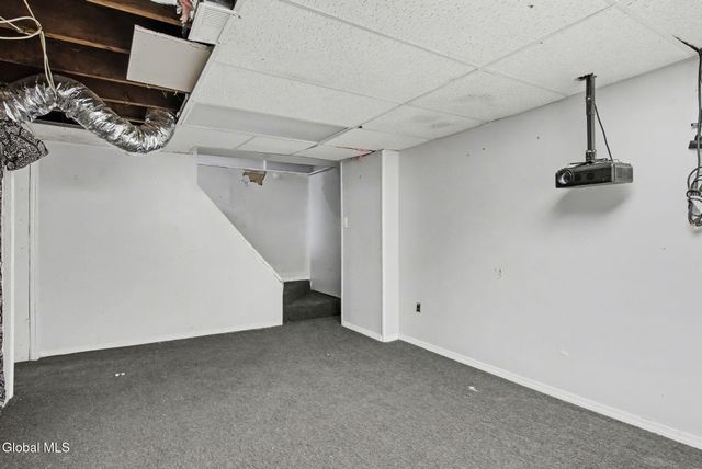 26 Everett Road, Colonie, NY 12205