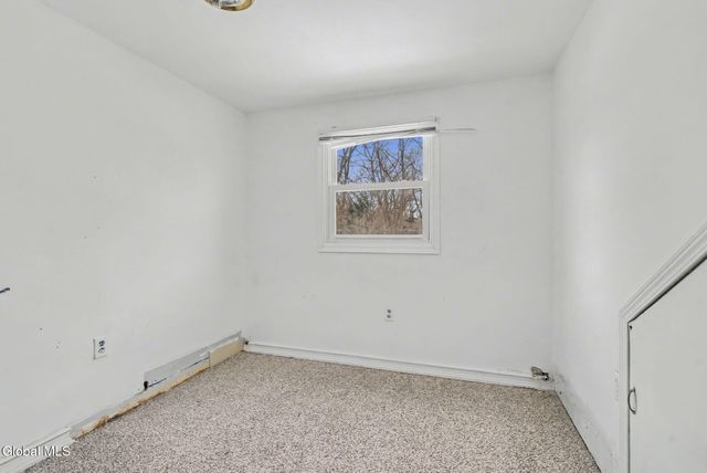 26 Everett Road, Colonie, NY 12205