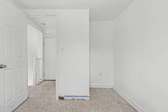 26 Everett Road, Colonie, NY 12205