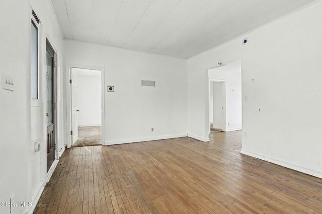 26 Everett Road, Colonie, NY 12205