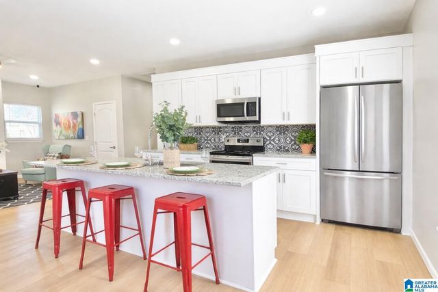 2615 AVENUE F, Birmingham, AL 35218