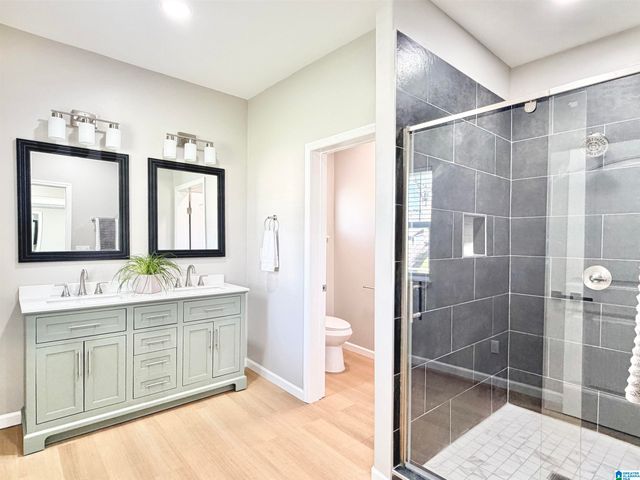 2615 AVENUE F, Birmingham, AL 35218