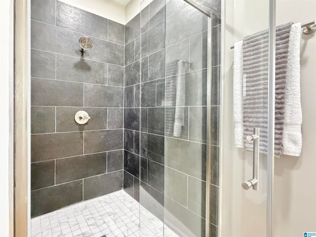 2615 AVENUE F, Birmingham, AL 35218