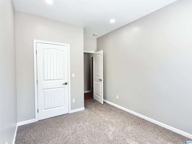 2615 AVENUE F, Birmingham, AL 35218