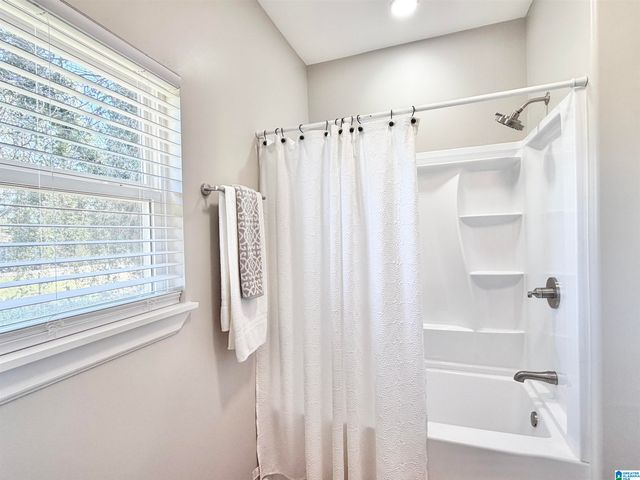 2615 AVENUE F, Birmingham, AL 35218