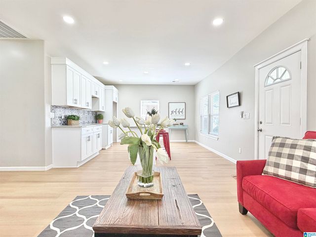 2615 AVENUE F, Birmingham, AL 35218