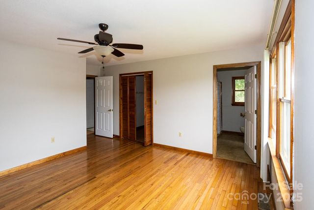 9 Lorena Drive, Asheville, NC 28806