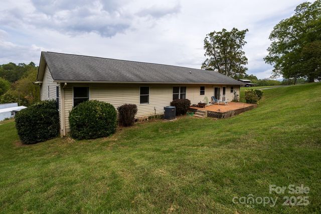 9 Lorena Drive, Asheville, NC 28806