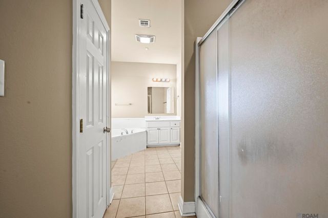 2227 Benedetto Ln, Port Allen, LA 70767