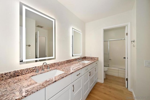 10143 Caminito Volar, San Diego, CA 92126