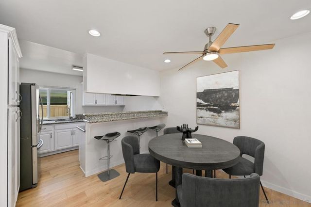 10143 Caminito Volar, San Diego, CA 92126