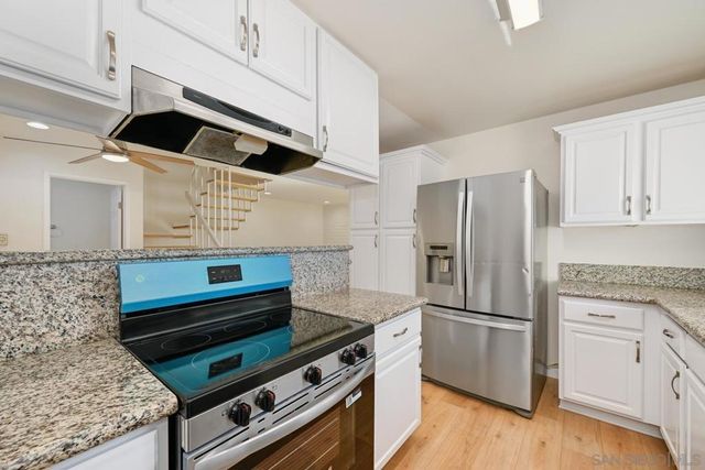 10143 Caminito Volar, San Diego, CA 92126