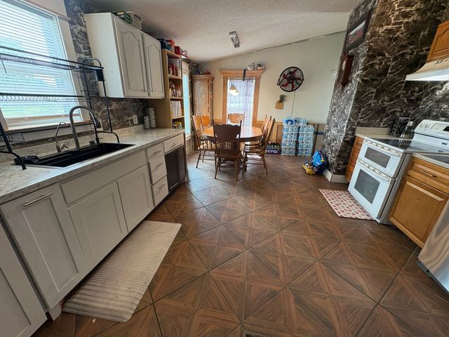 720 Bluebonnet Lane, Palmer, TX 75152