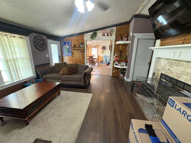 720 Bluebonnet Lane, Palmer, TX 75152