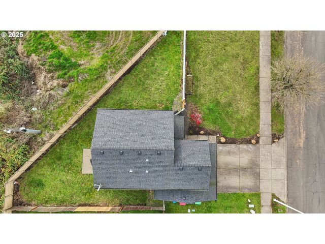 2488 Sw TAYLOR Dr, Mc Minnville, OR 97128