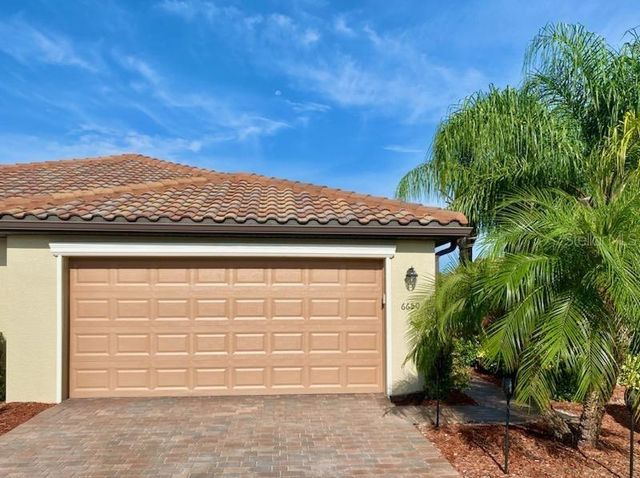 6650 WILLOWSHIRE WAY, Bradenton, FL 34212