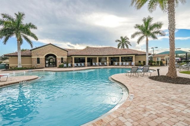 6650 WILLOWSHIRE WAY, Bradenton, FL 34212