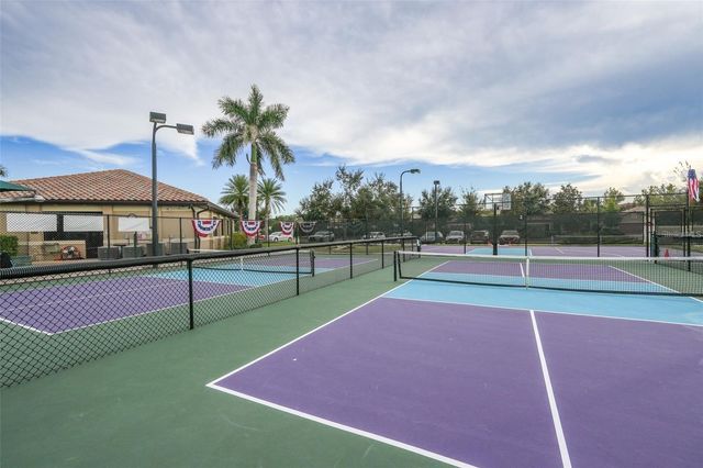 6650 WILLOWSHIRE WAY, Bradenton, FL 34212