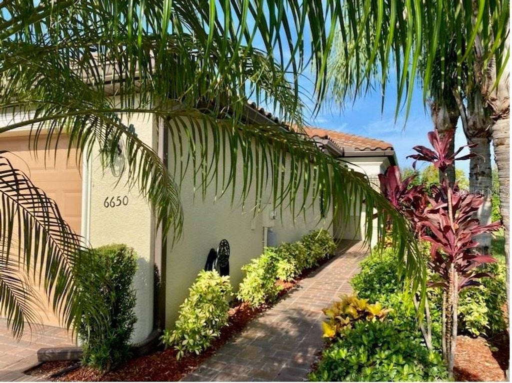 6650 WILLOWSHIRE WAY, Bradenton, FL 34212