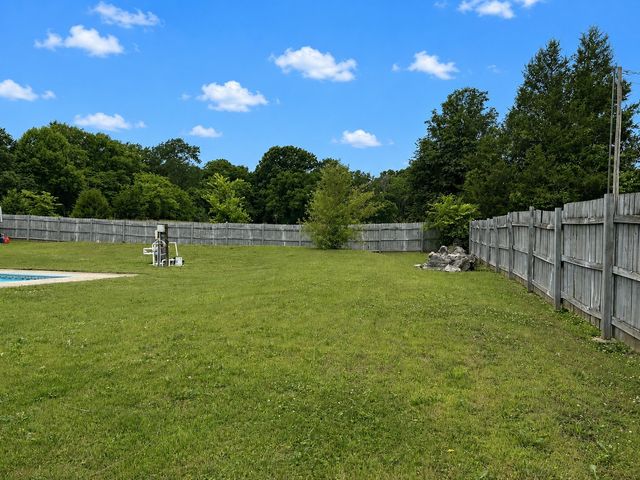 1788 Seavy Hight Rd, Columbia, TN 38401