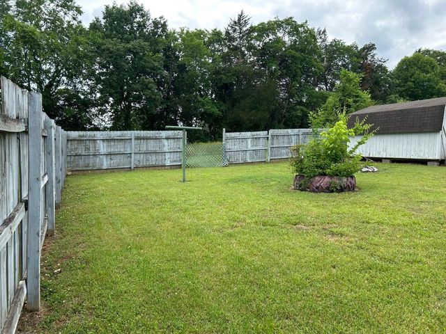 1788 Seavy Hight Rd, Columbia, TN 38401