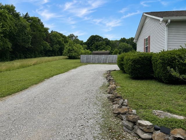 1788 Seavy Hight Rd, Columbia, TN 38401