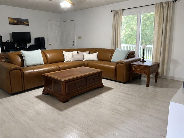 1788 Seavy Hight Rd, Columbia, TN 38401