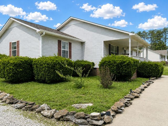 1788 Seavy Hight Rd, Columbia, TN 38401