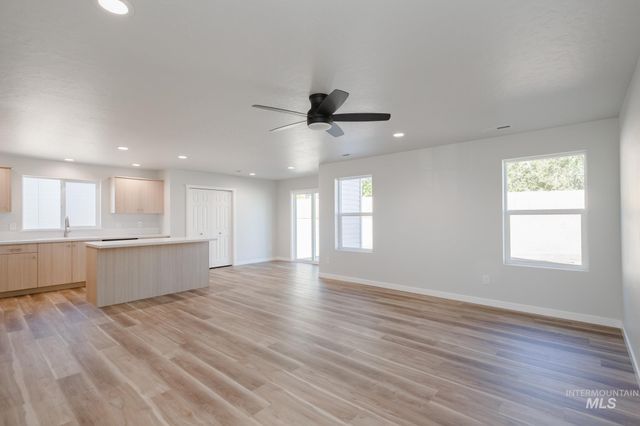 3230 S Maple Ranch Way, Nampa, ID 83686