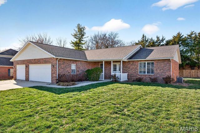 428 Meadowlark Lane, Belleville, IL 62220