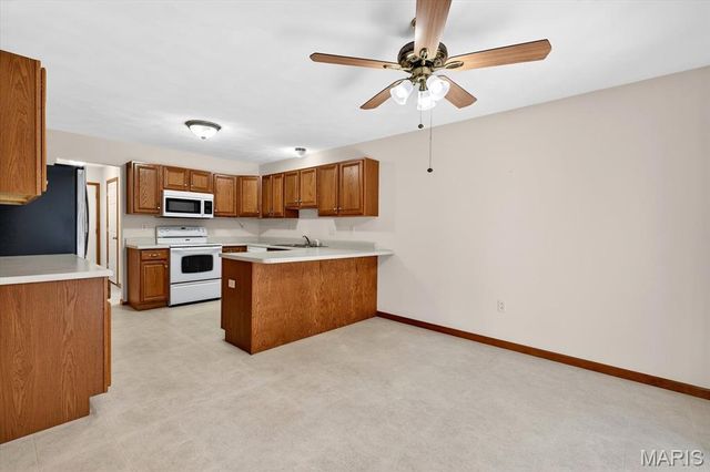 428 Meadowlark Lane, Belleville, IL 62220