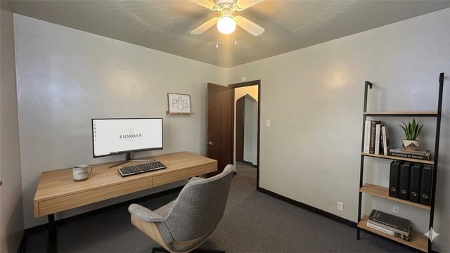 12406 Frankstown Rd, Penn Hills, PA 15235