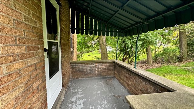 12406 Frankstown Rd, Penn Hills, PA 15235