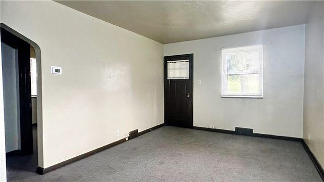 12406 Frankstown Rd, Penn Hills, PA 15235