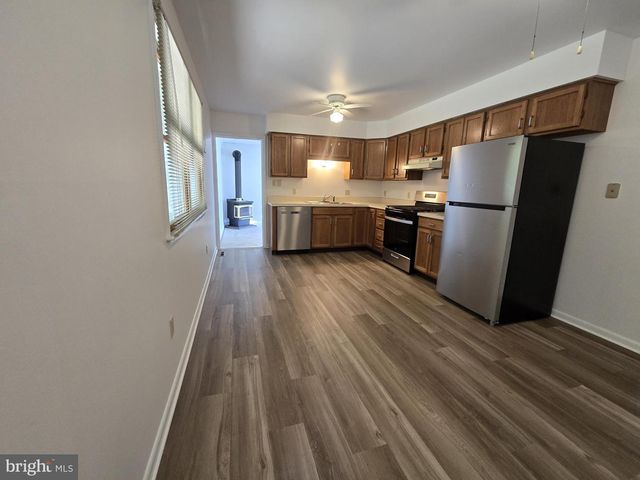 901 CHARLES ST, Coatesville, PA 19320