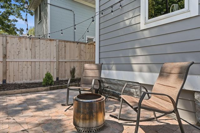 718 Manomin Avenue, Saint Paul, MN 55107