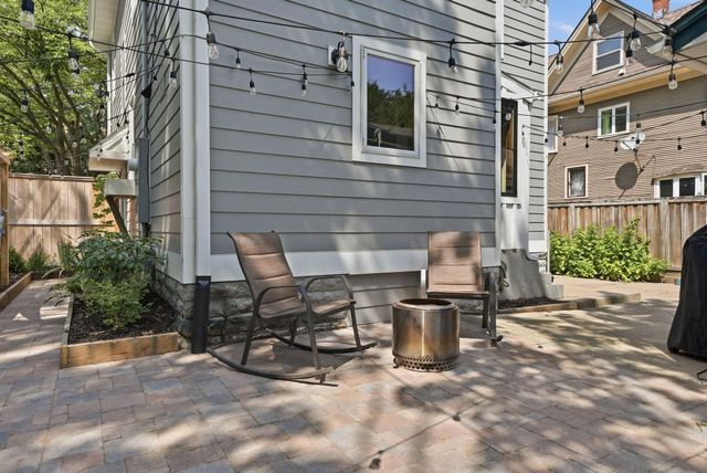 718 Manomin Avenue, Saint Paul, MN 55107