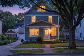 718 Manomin Avenue, Saint Paul, MN 55107