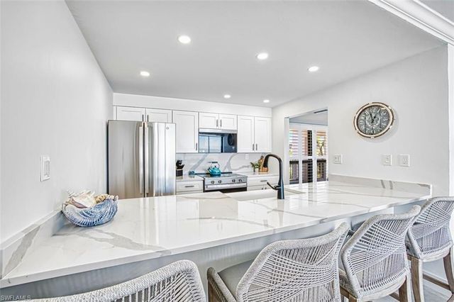 1501 Middle Gulf DR # 303K, Sanibel, FL 33957