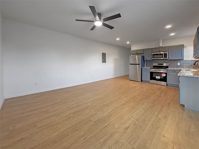 6707 Avenue F 1, Houston, TX 77011