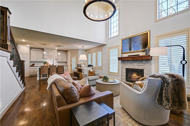 11212 W 164th Street, Overland Park, KS 66221