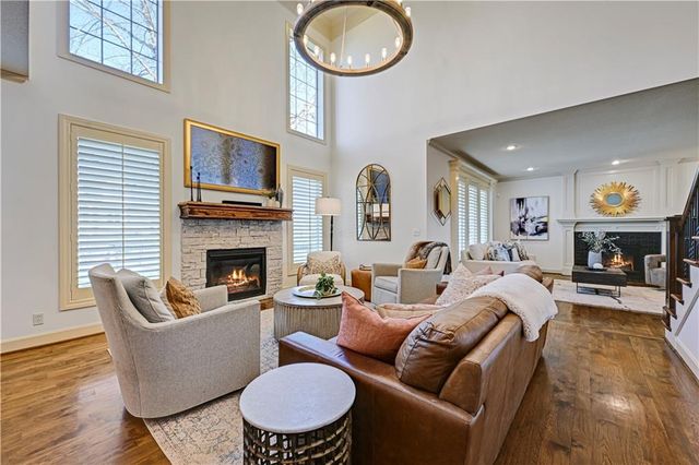 11212 W 164th Street, Overland Park, KS 66221