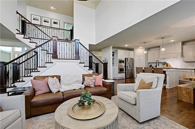 11212 W 164th Street, Overland Park, KS 66221