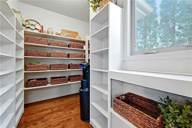 11212 W 164th Street, Overland Park, KS 66221