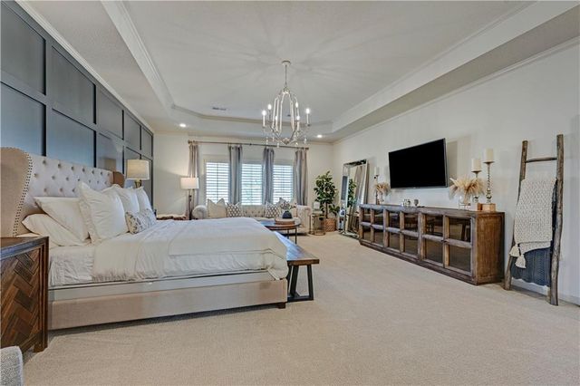 11212 W 164th Street, Overland Park, KS 66221