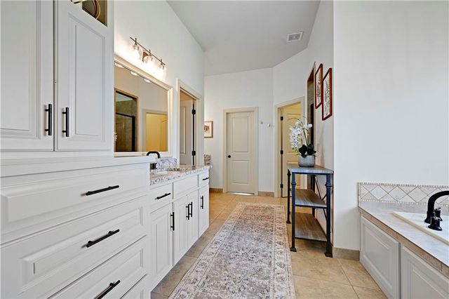 11212 W 164th Street, Overland Park, KS 66221