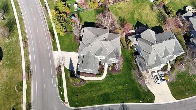 11212 W 164th Street, Overland Park, KS 66221