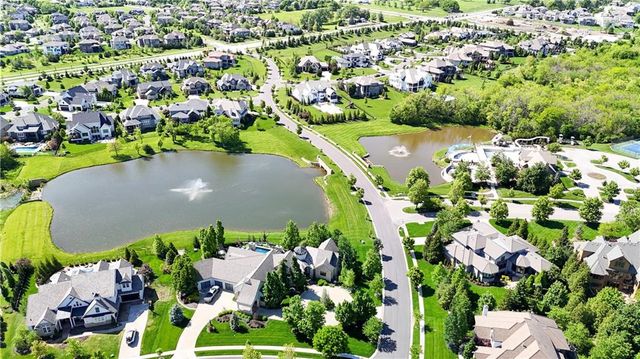 11212 W 164th Street, Overland Park, KS 66221