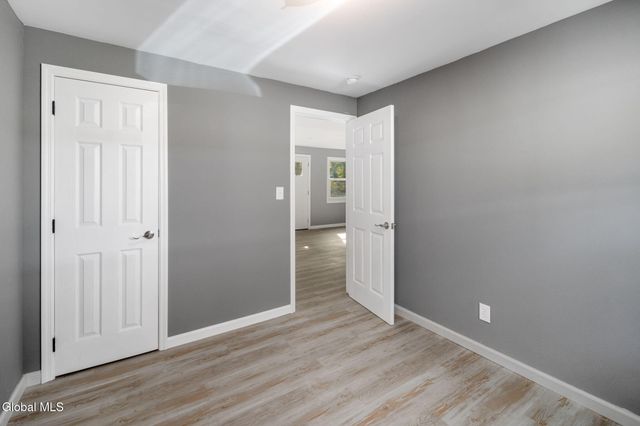 543 Clayton Road, Schenectady, NY 12304